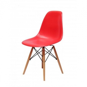 Спечелете най-актуалният стол за 2013г., изработен от поликрабонат в червен цвят